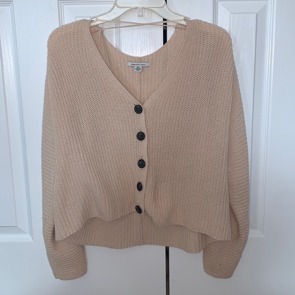 American eagle cream slightly cropped cardigan size XS/S